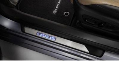 Lexus Illuminated Door Sills, Noble Brown PT922-33190-50