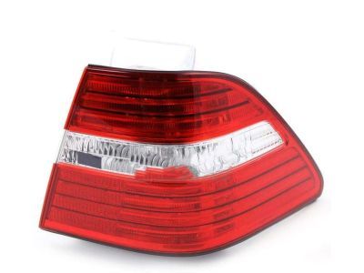 Lexus 81551-50150 Lens & Body