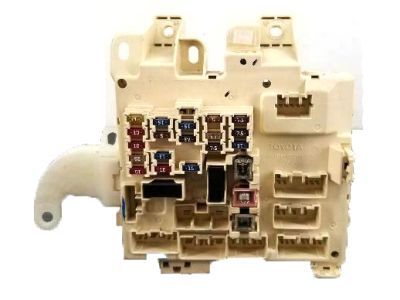 Lexus ES300 Fuse Box - 82730-06020